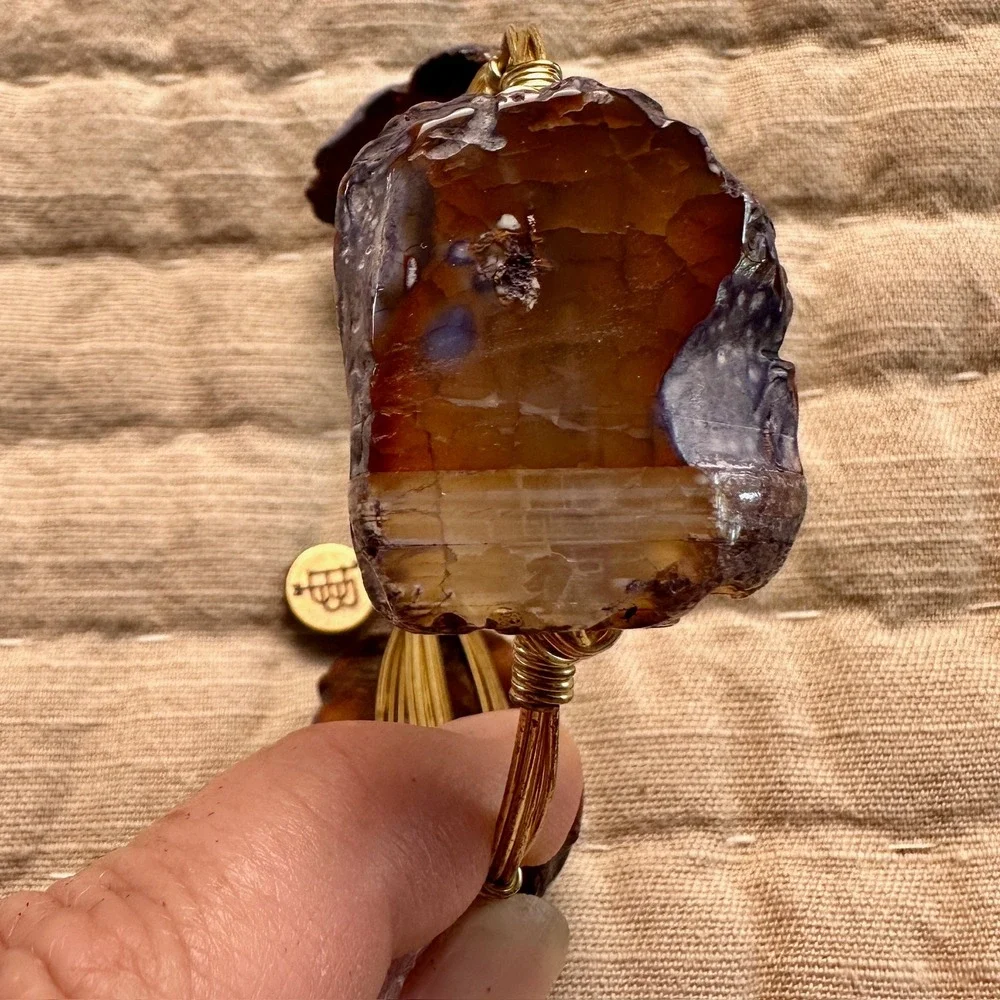Bourbon and Boweties Gold Wire Wrapped Raw Agate Stone Bangle Bracelet Brown - Picture 9 of 9